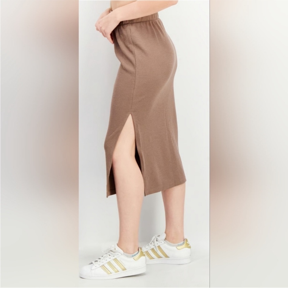 Adidas Originals Women's Sportwear Fit Ribbed Midi Skirt Taupe Size L - Picture 2 of 9